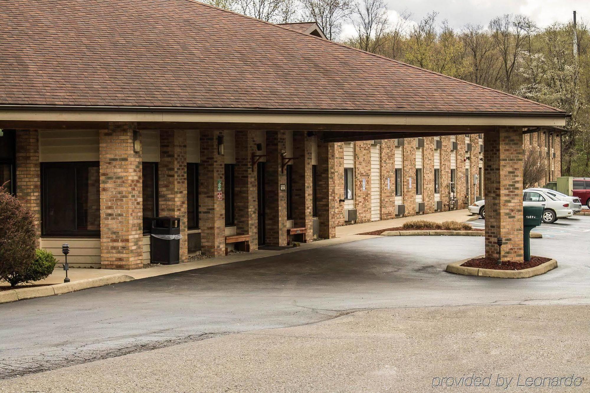 Quality Inn East Liverpool Exterior foto